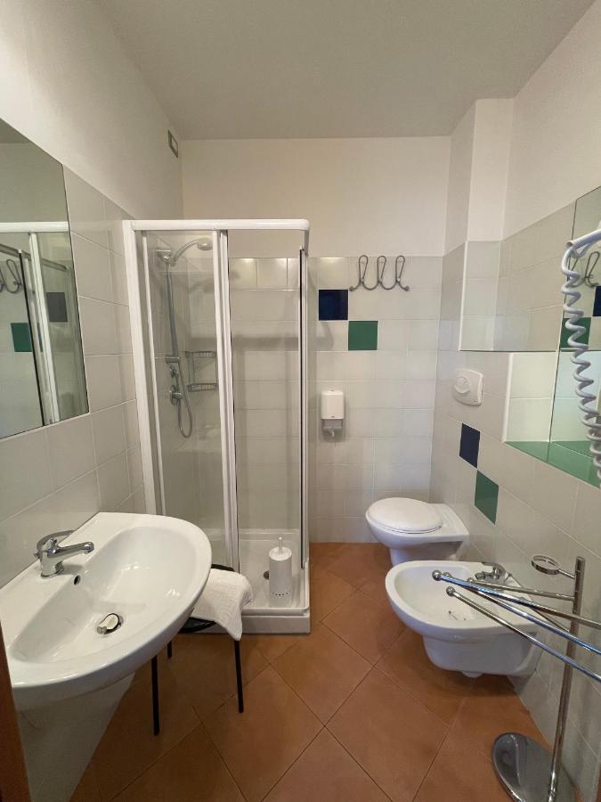Hotel Leuco' مارتينسيكورو المظهر الخارجي الصورة