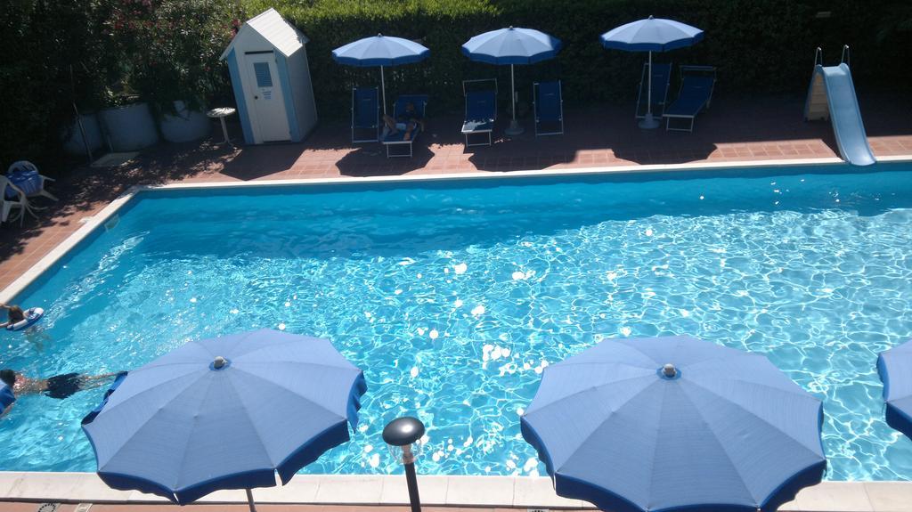 Hotel Leuco' مارتينسيكورو المظهر الخارجي الصورة
