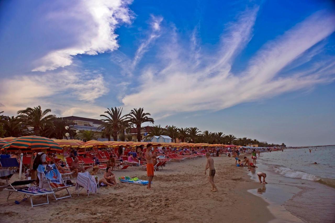 Hotel Leuco' مارتينسيكورو المظهر الخارجي الصورة