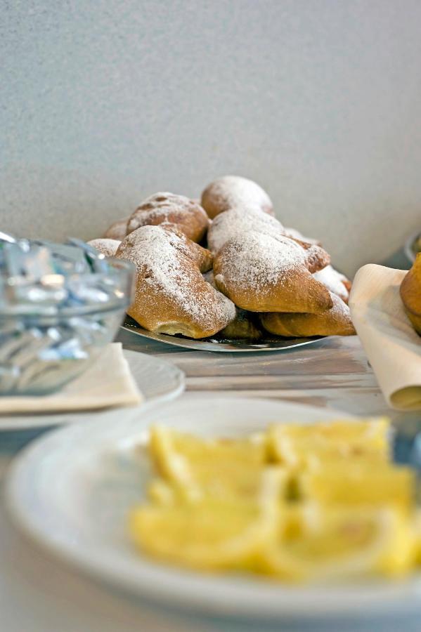 Hotel Leuco' مارتينسيكورو المظهر الخارجي الصورة