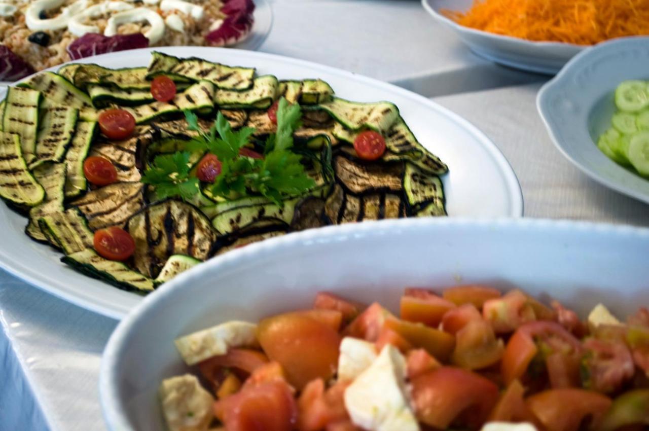 Hotel Leuco' مارتينسيكورو المظهر الخارجي الصورة